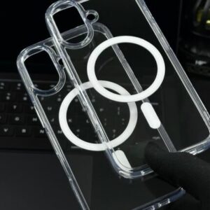 MagSafe Spigen Crystal Clear Case for iPhone 17